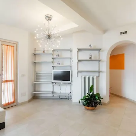Apartment Cozy Flat With Lake View Torno