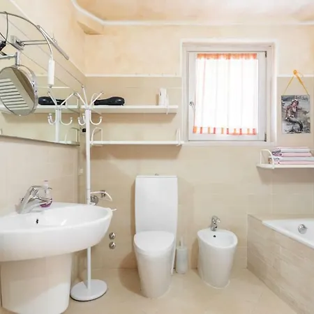 Cozy Flat With Lake View Lejlighed Torno